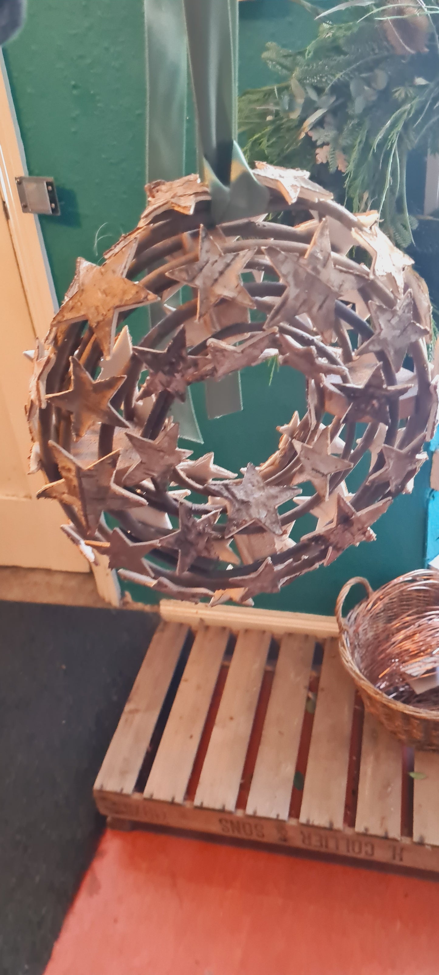 Wooden star wreath