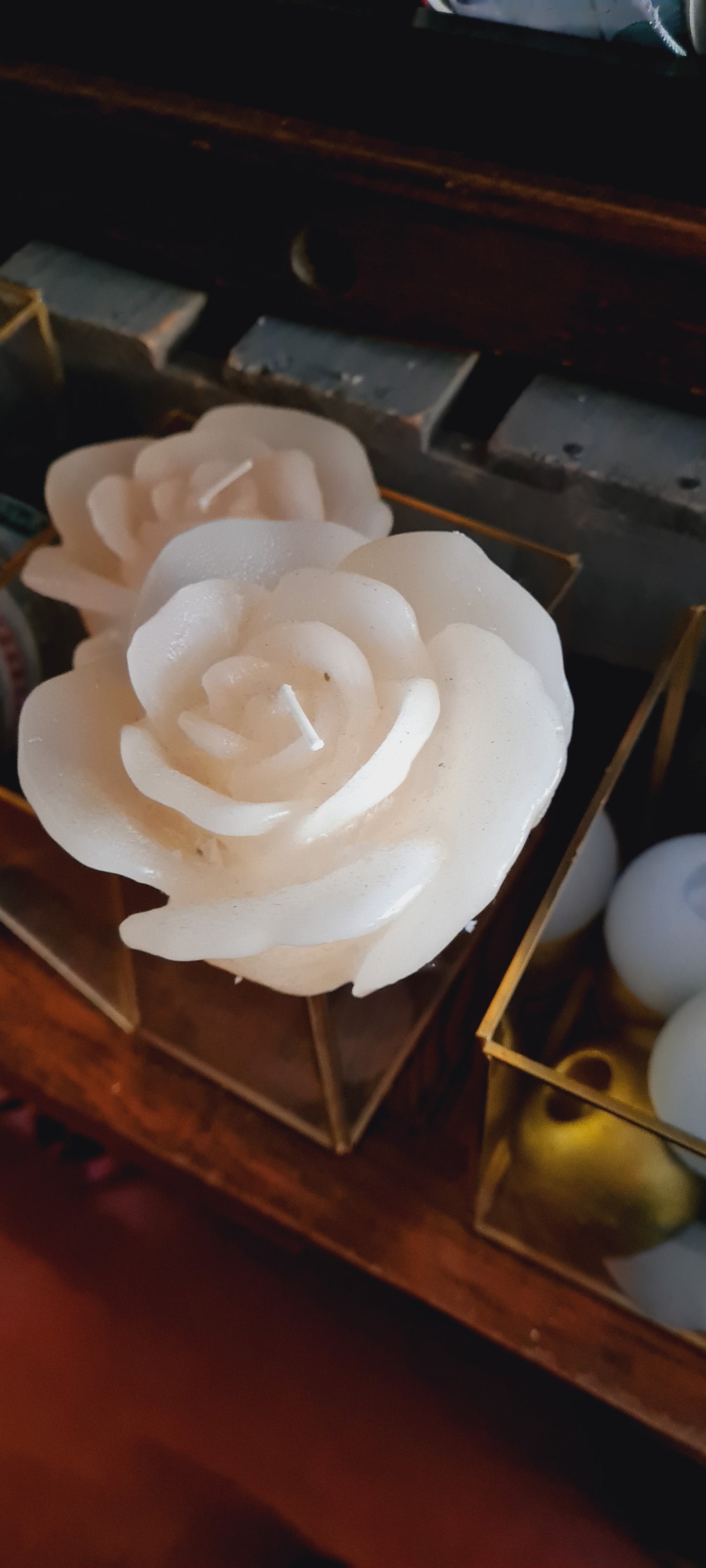 Rose candle large