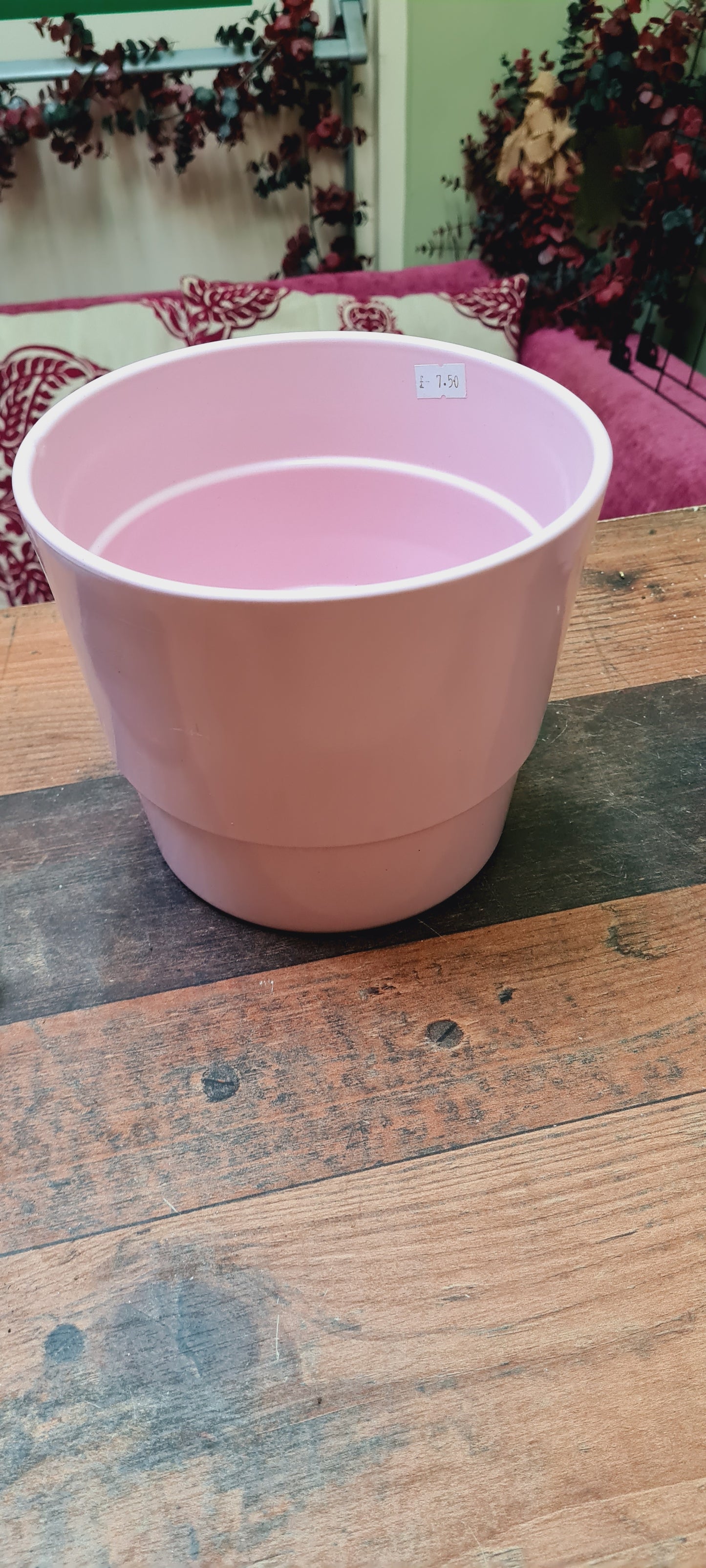 Large baby pink plant pot